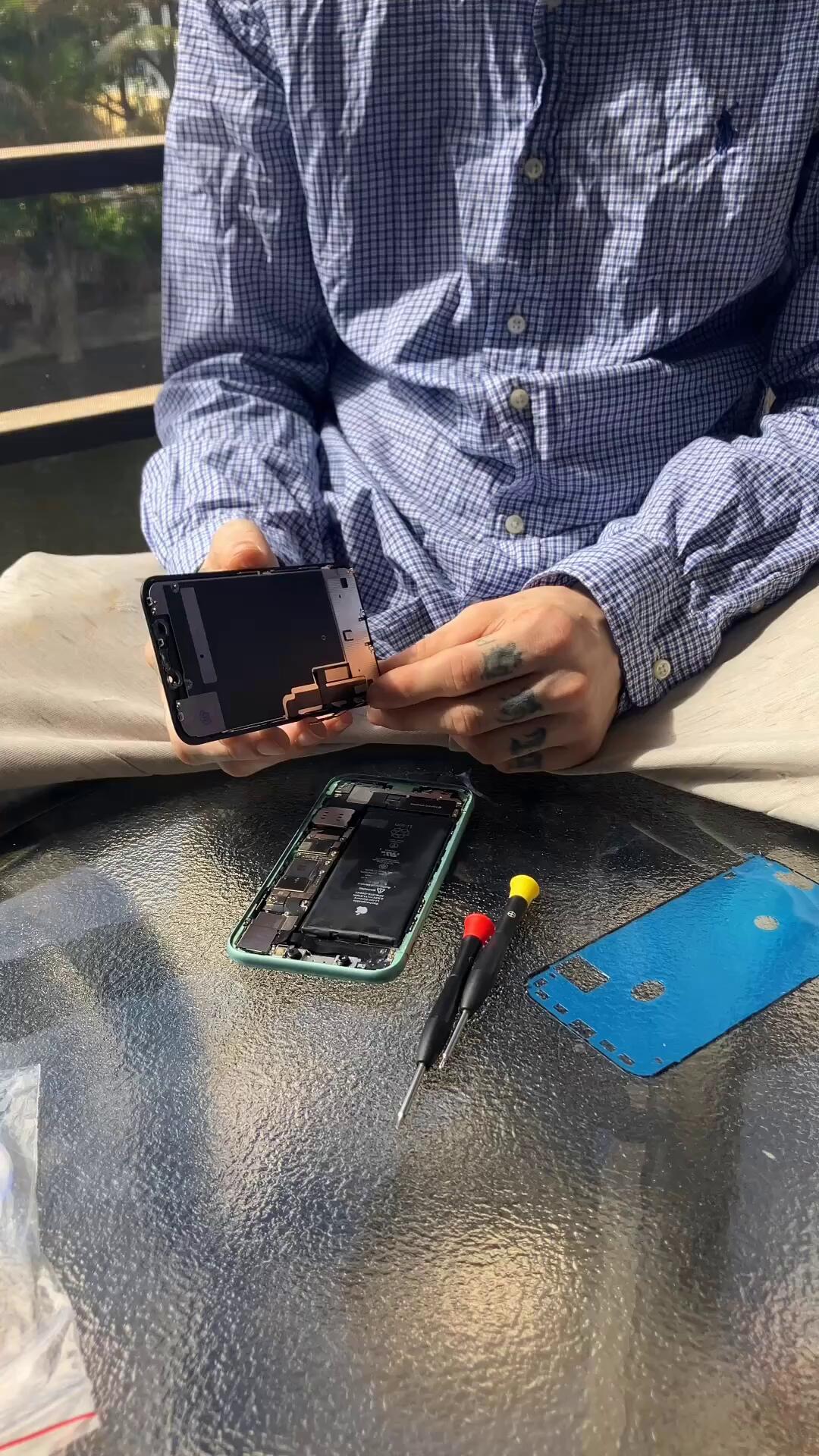 Screen Repair iPhone 11